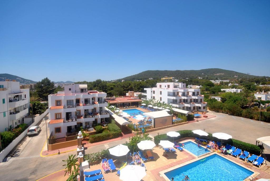 Casa Luis Apartments Santa Eularia des Riu Esterno foto