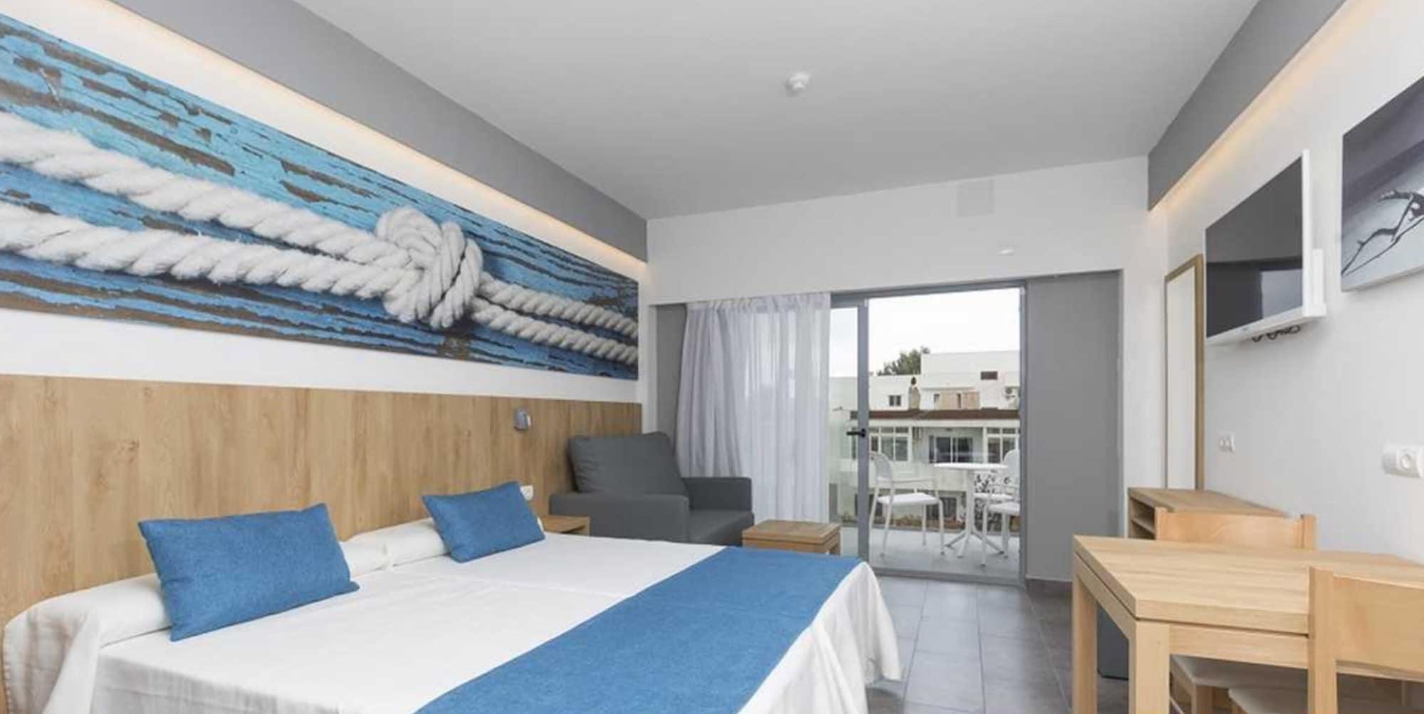 Casa Luis Apartments Santa Eularia des Riu Esterno foto