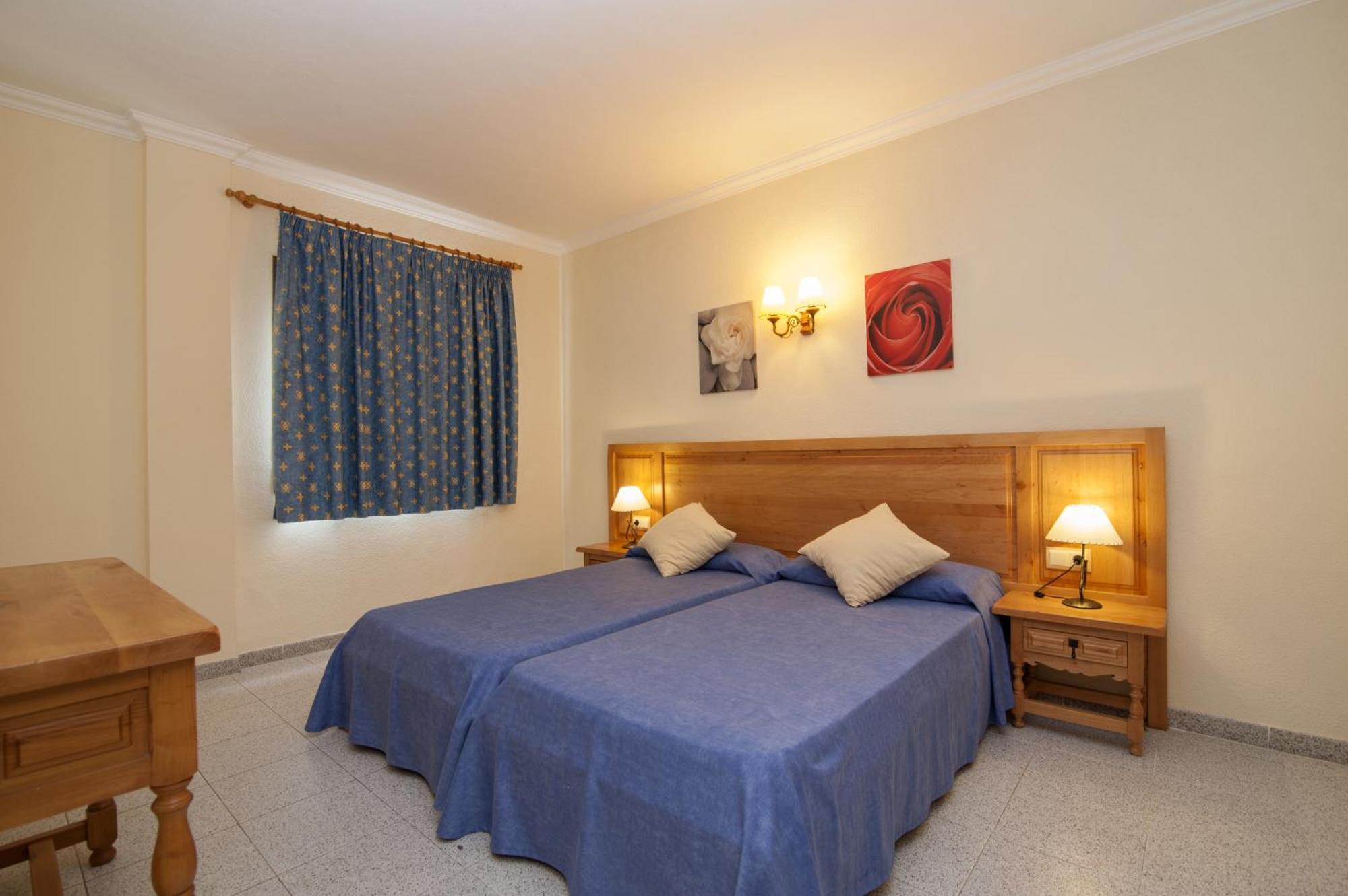 Casa Luis Apartments Santa Eularia des Riu Camera foto
