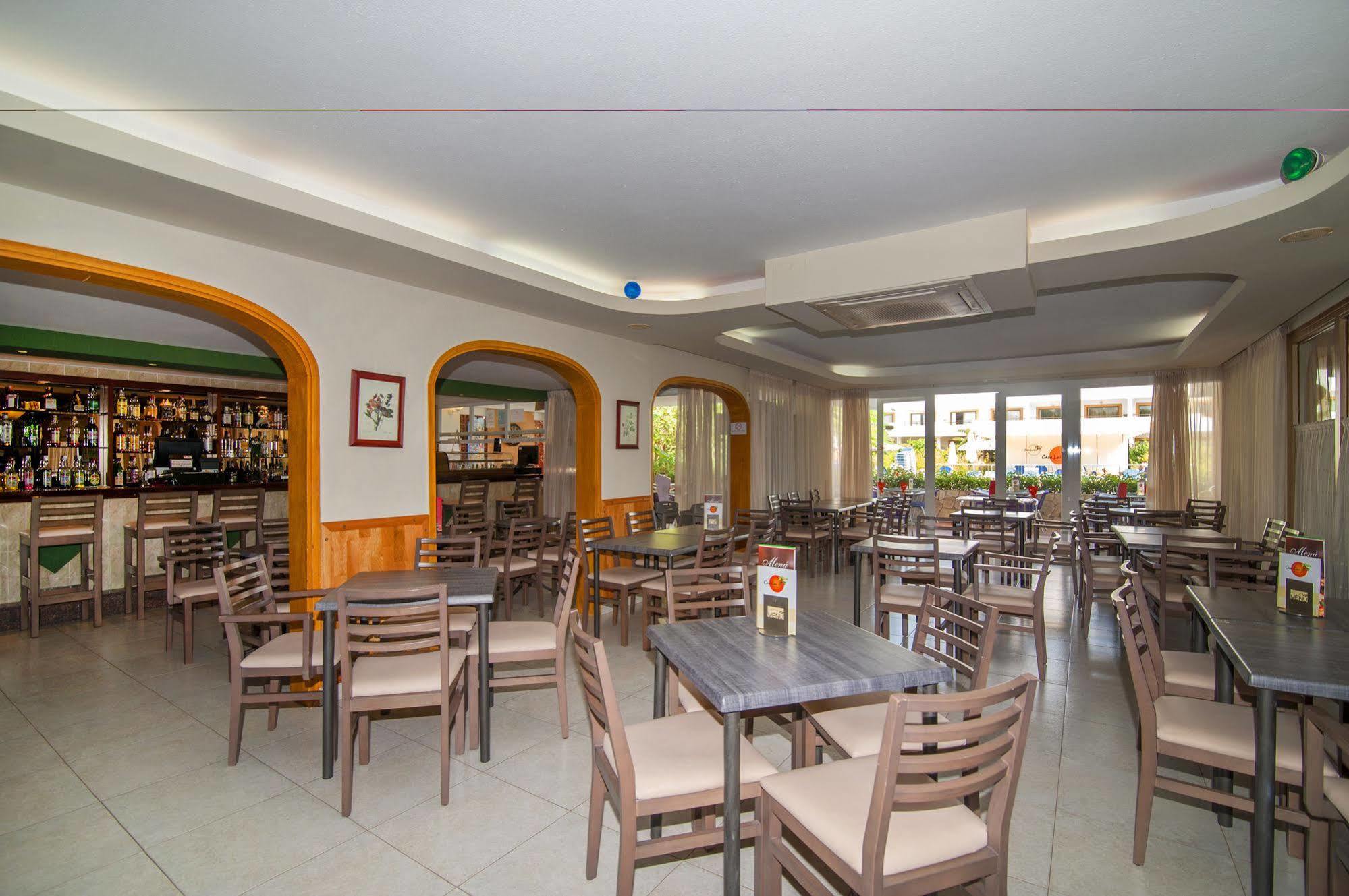 Casa Luis Apartments Santa Eularia des Riu Esterno foto