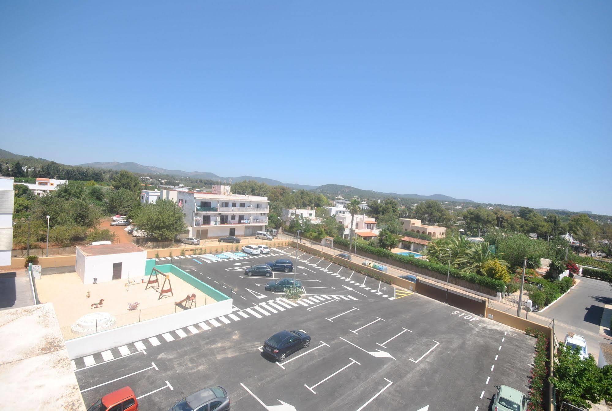 Casa Luis Apartments Santa Eularia des Riu Esterno foto